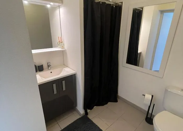 Avec Place De Parking Privee * Бейонн